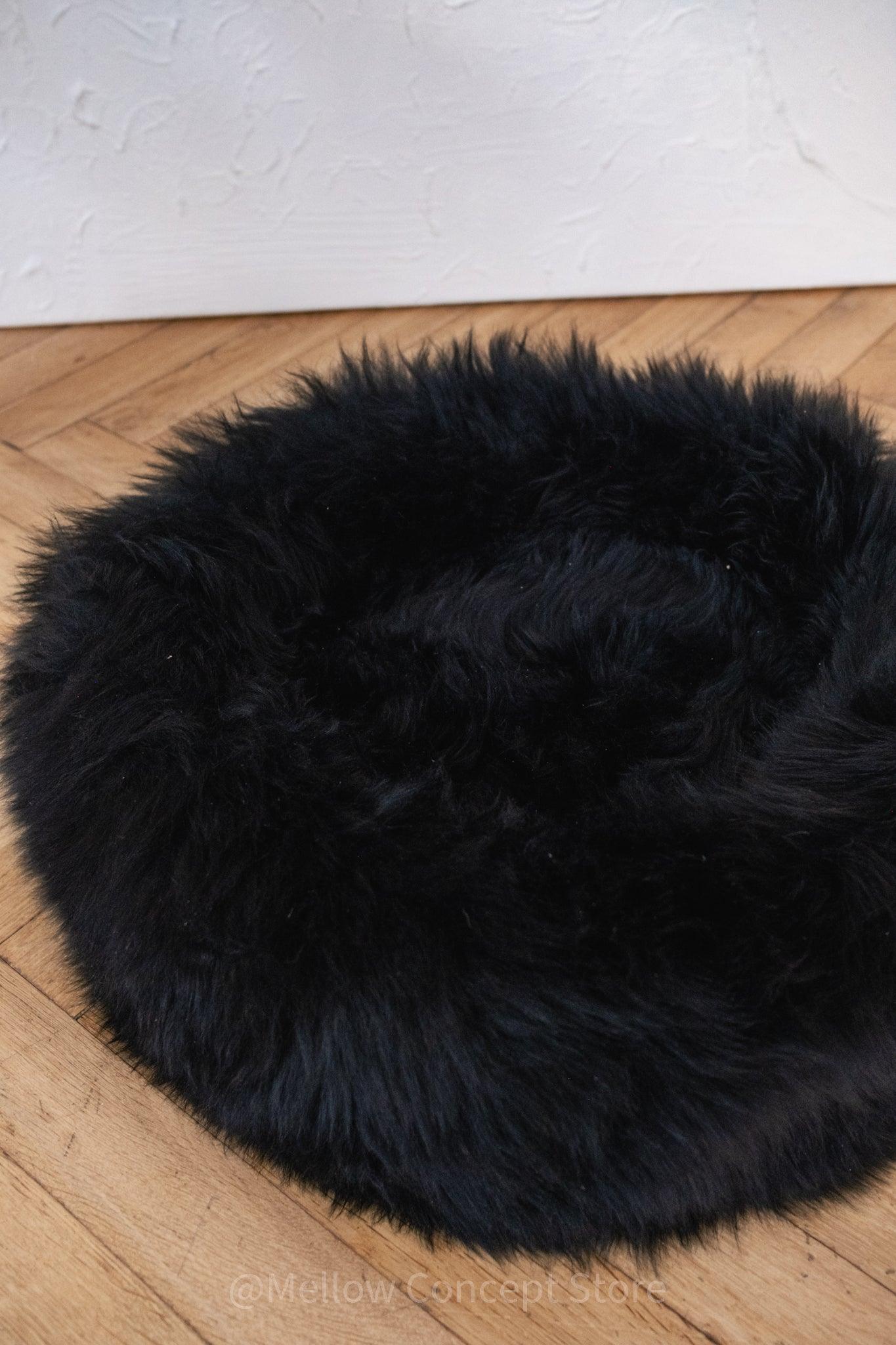 Round Natural Sheepskin Pet Bed - Black
